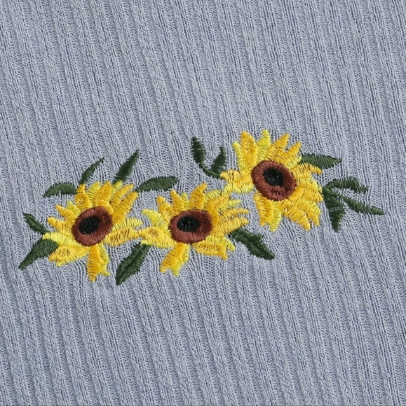 2/$20 | ROMWE | Lettuce Trim Floral Embroidery Rib-Knit Top - Picture 4 of 5